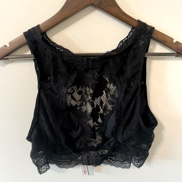 VICTORIA’S SECRET Black Lace Bralette - Picture 3 of 6